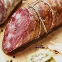 Salame di Faeto a ferro di cavallo