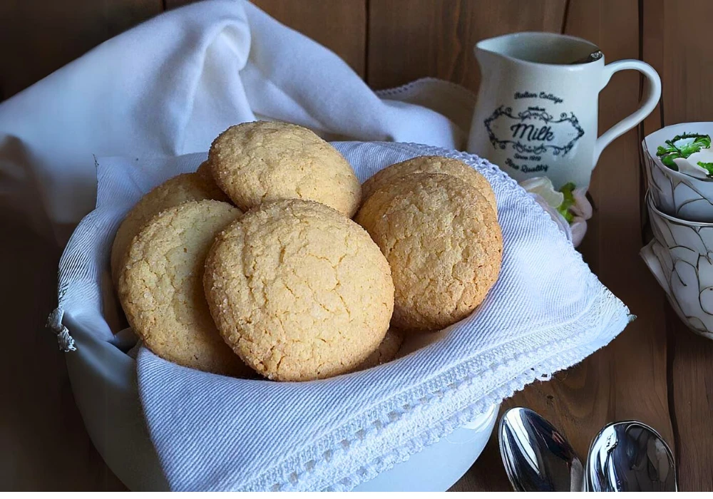 Pastarelle all' uovo (dolci Pugliesi di Pasqua) - Biscotti da Latte